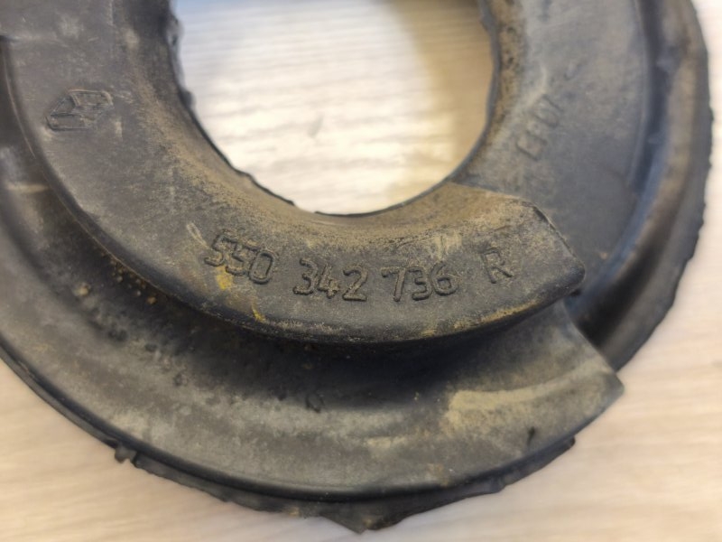 Верхняя опора    пружины - фото 8