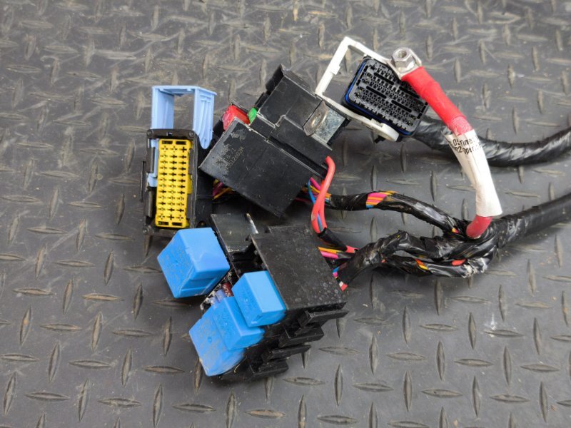 Проводка подкапотная - фото 3