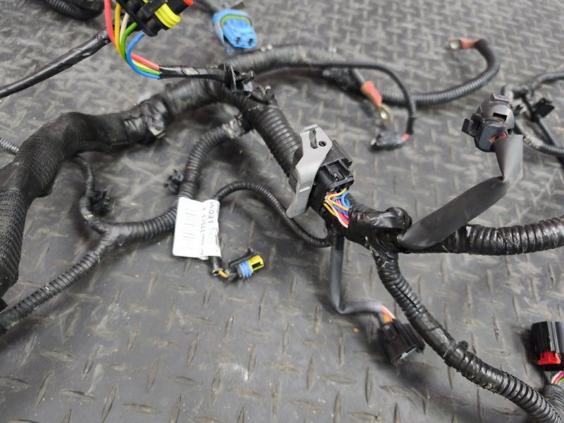 Проводка подкапотная - фото 8