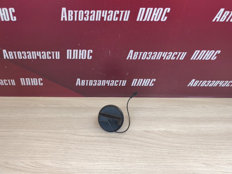 Крышка топливного бака - фото 1