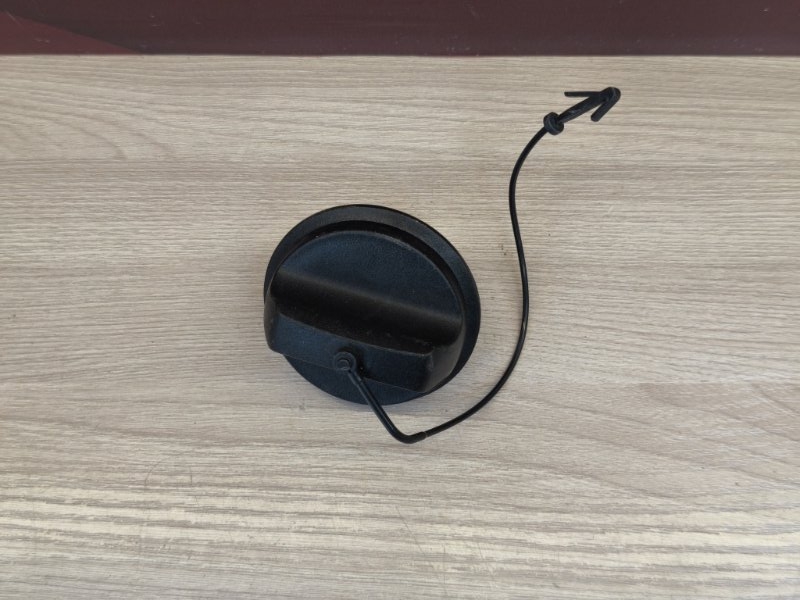 Крышка топливного бака - фото 3