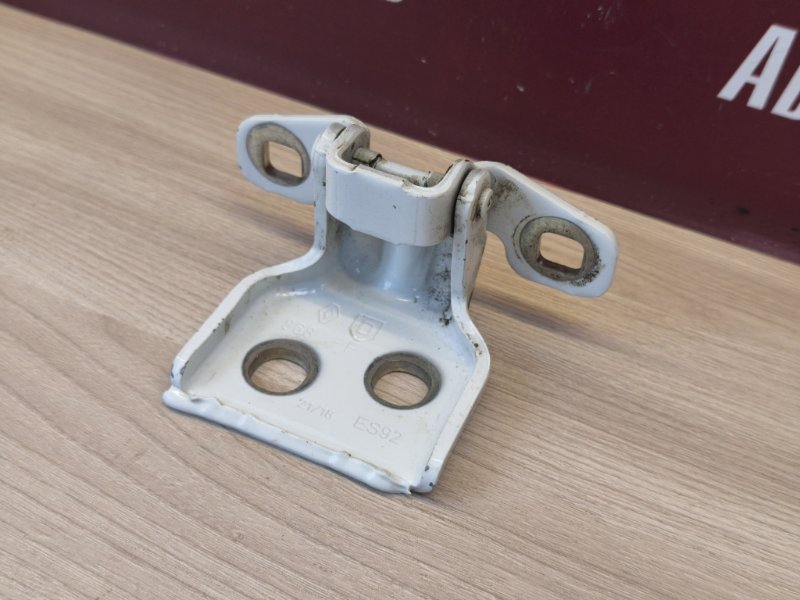 Петля двери - фото 4