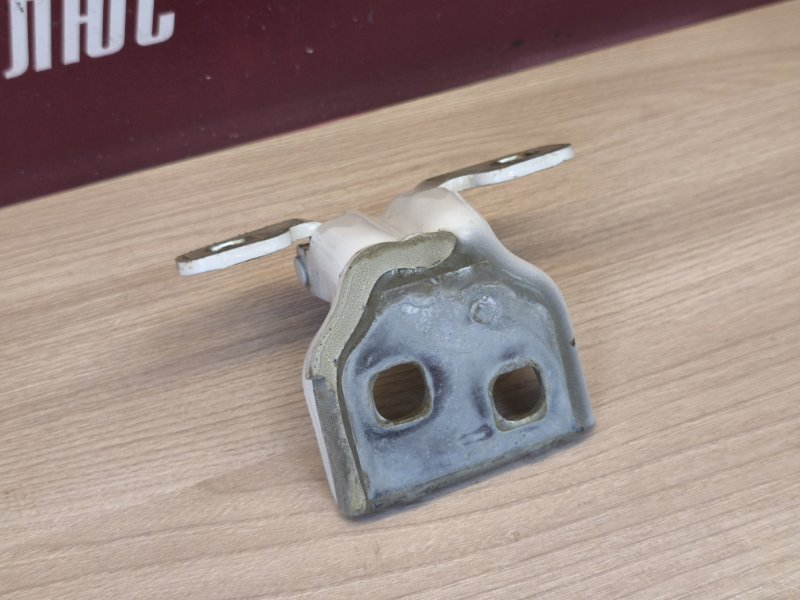 Петля двери - фото 9