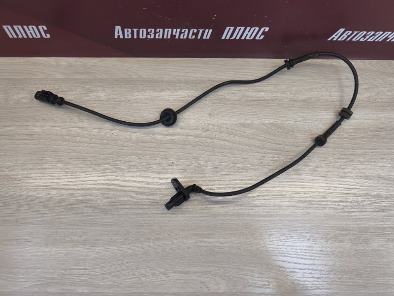 Датчик ABS - фото 2