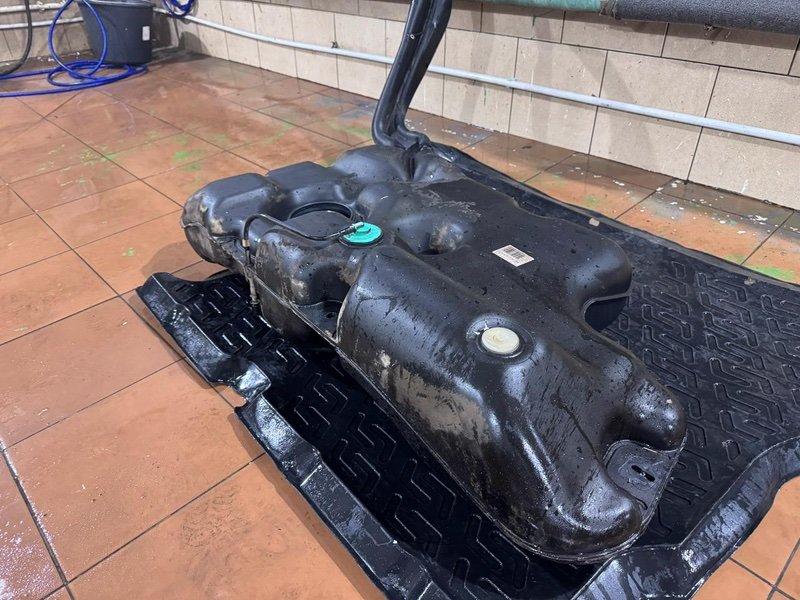 Топливный бак - фото 2