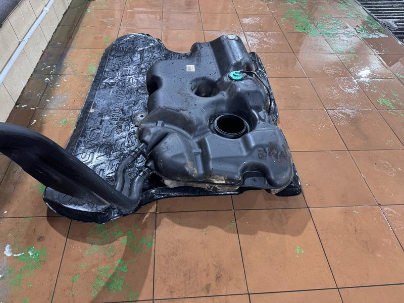 Топливный бак - фото 6