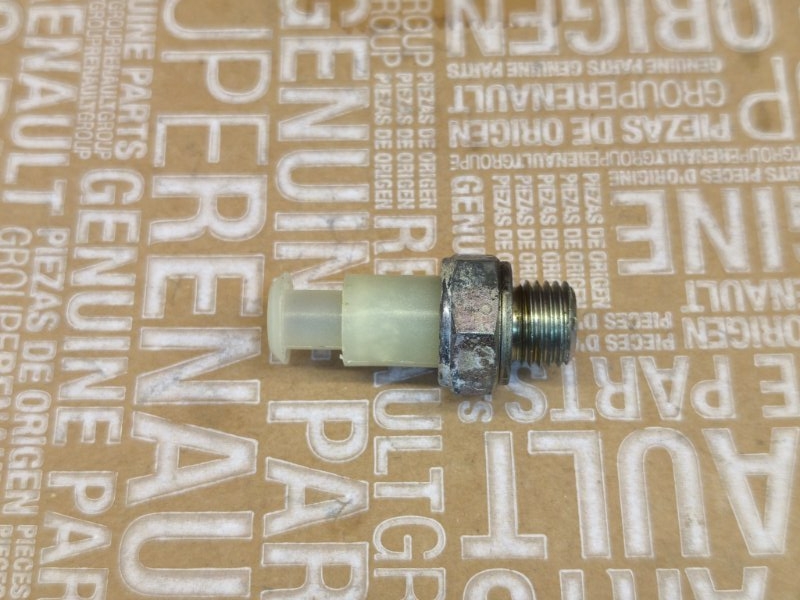 Датчик давления масла - фото 8