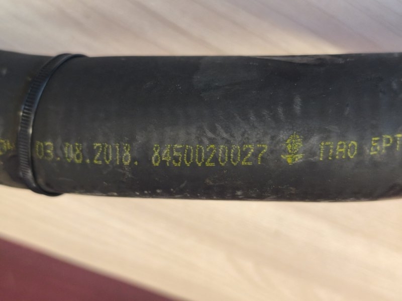 Верхний патрубок радиатора - фото 9