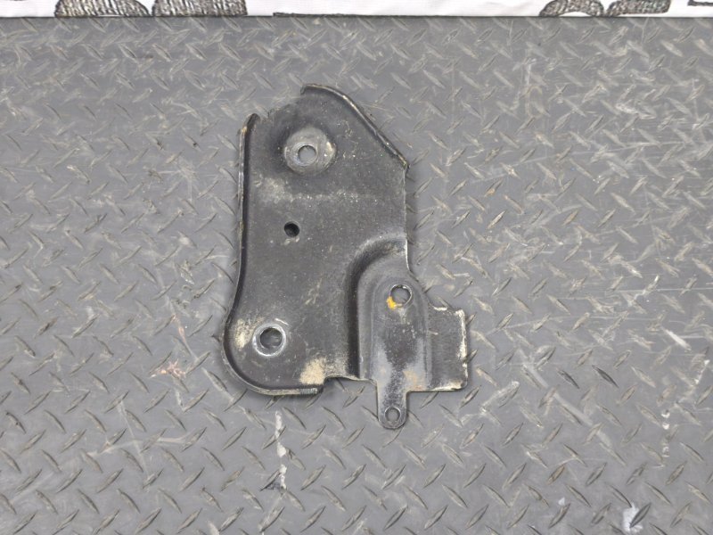 Кронштейн подрамника - фото 5