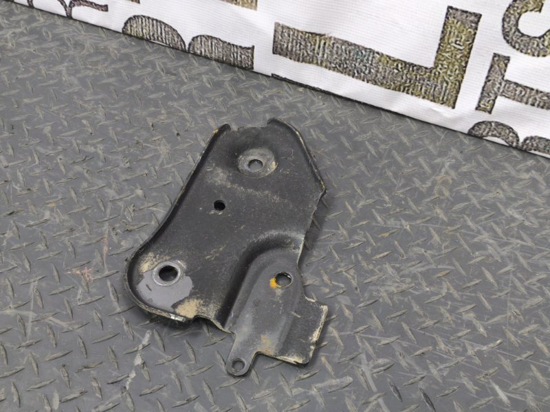 Кронштейн подрамника - фото 7