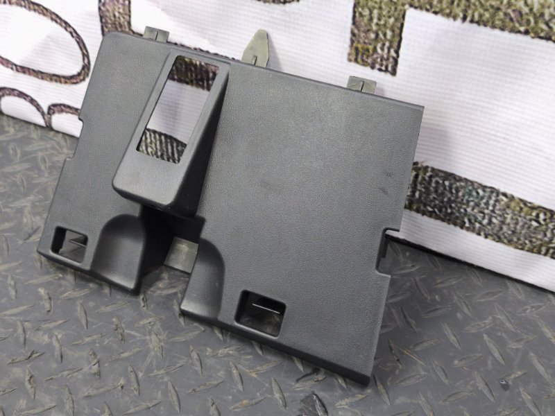 Крышка бардачка - фото 3