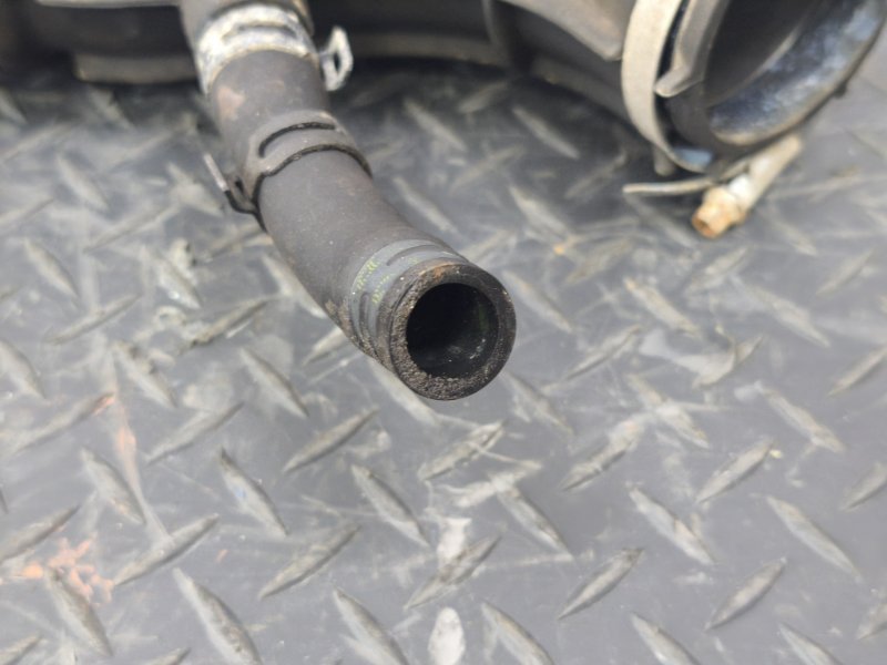 Патрубок воздушного фильтра - фото 4