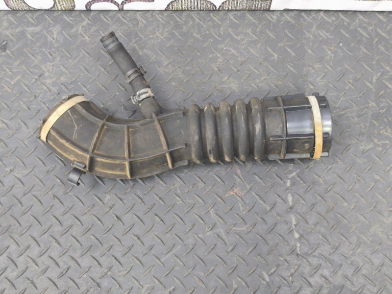 Патрубок воздушного фильтра - фото 8