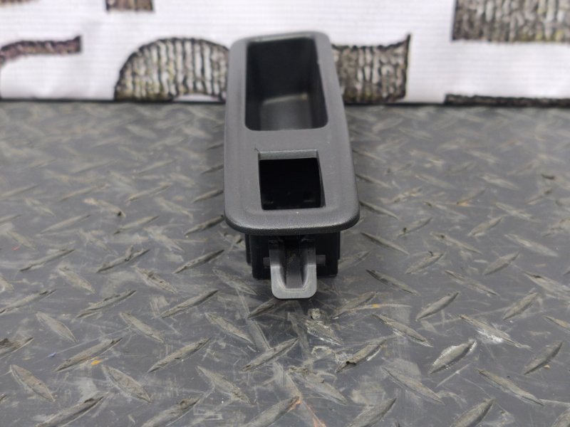 Накладка кнопки стеклоподъемника - фото 6