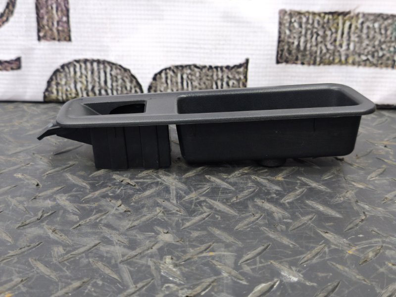 Накладка кнопки стеклоподъемника - фото 7