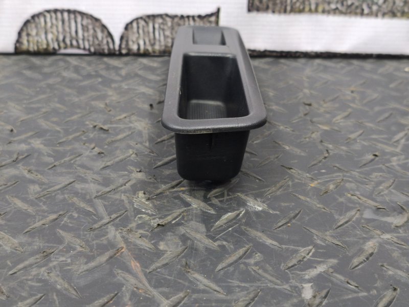 Накладка кнопки стеклоподъемника - фото 8