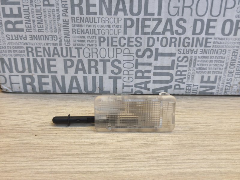 Плафон подсветки багажника - фото 1