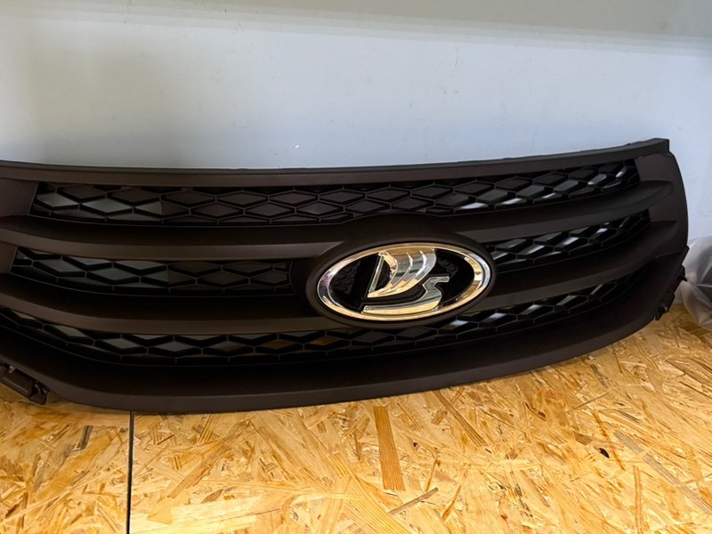 Решетка радиатора - фото 4