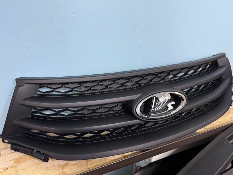 Решетка радиатора - фото 3