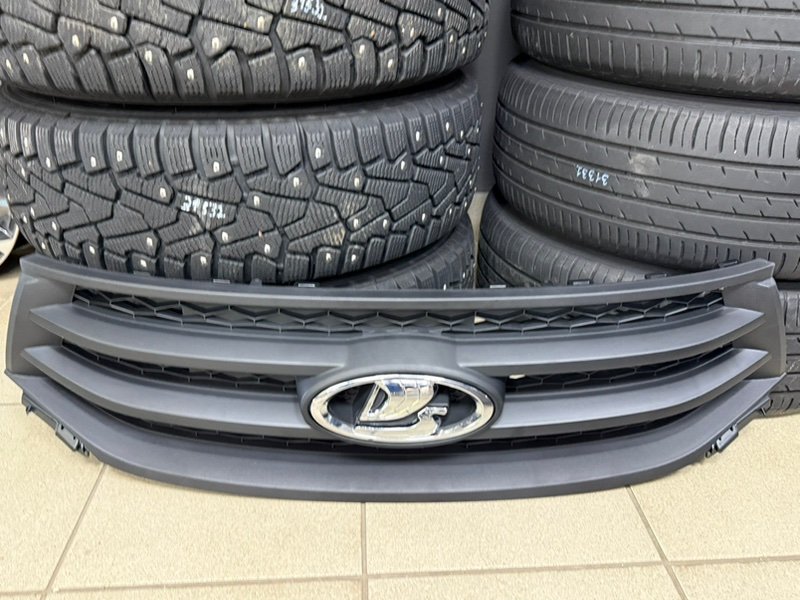 Решетка радиатора - фото 2