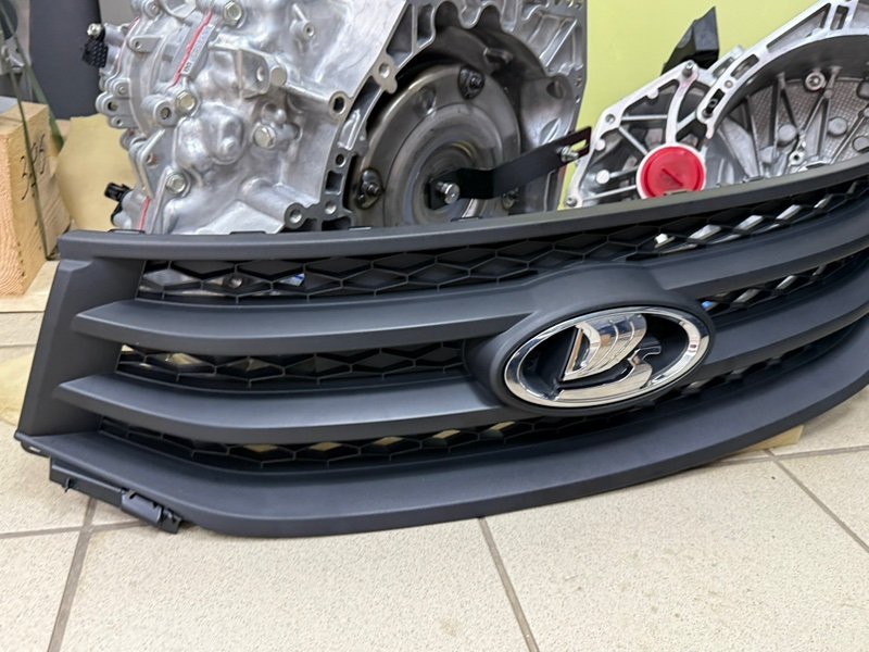 Решетка радиатора - фото 2