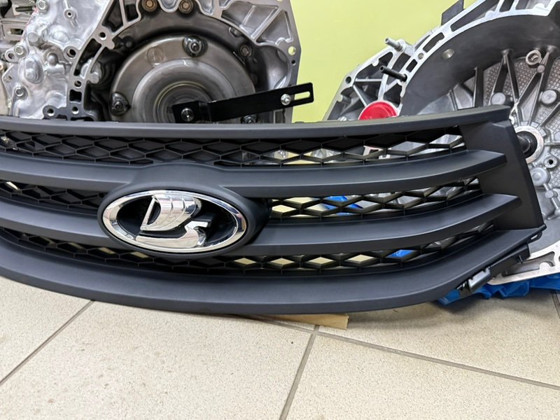 Решетка радиатора - фото 3