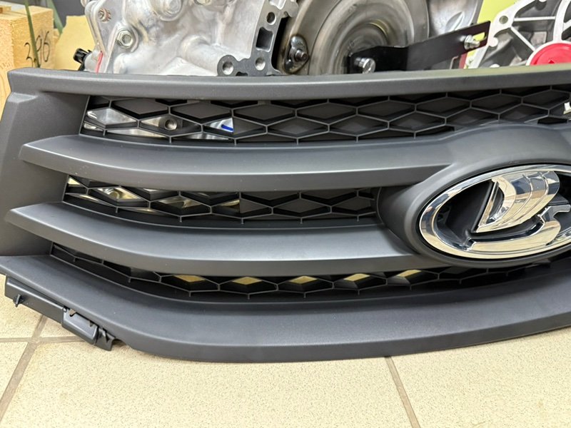 Решетка радиатора - фото 6