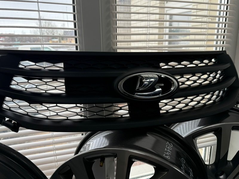 Решетка радиатора - фото 2