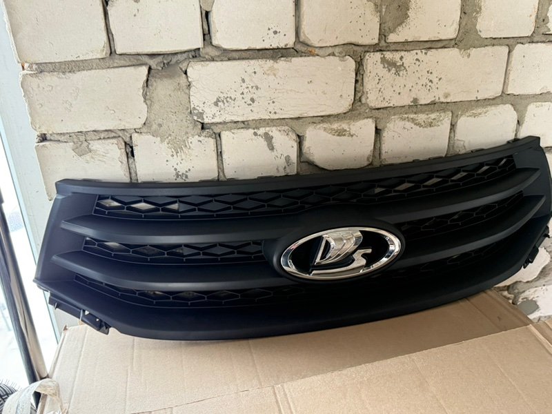 Решетка радиатора - фото 2