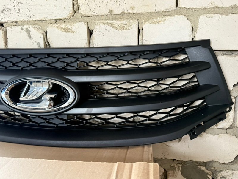 Решетка радиатора - фото 4