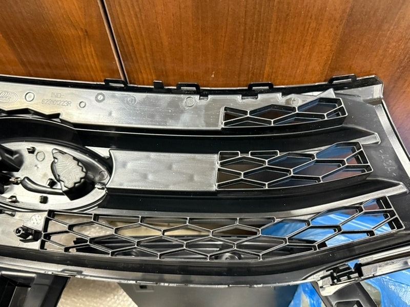 Решетка радиатора - фото 9