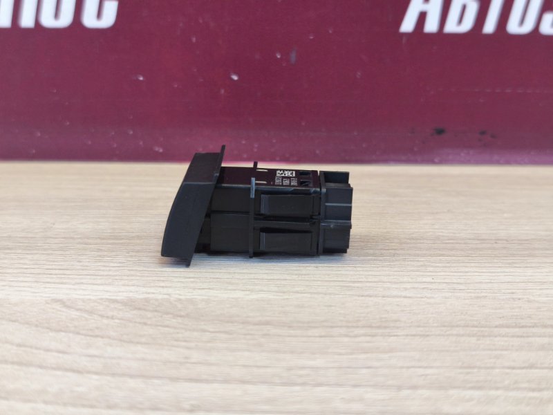 Кнопка аварийной сигнализации - фото 7