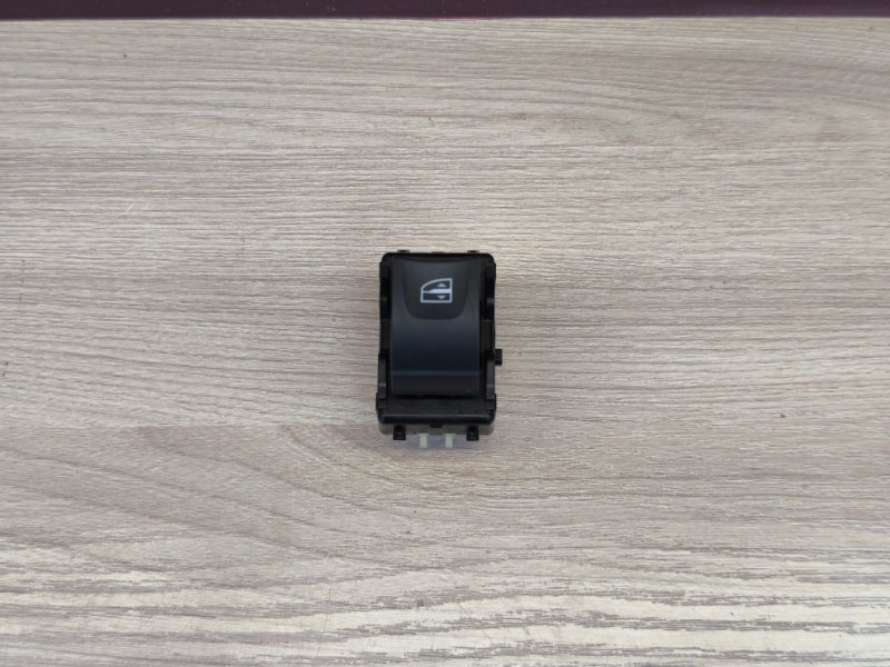 Кнопка стеклоподъемника - фото 3