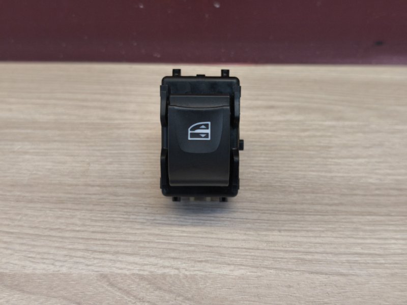 Кнопка стеклоподъемника - фото 2