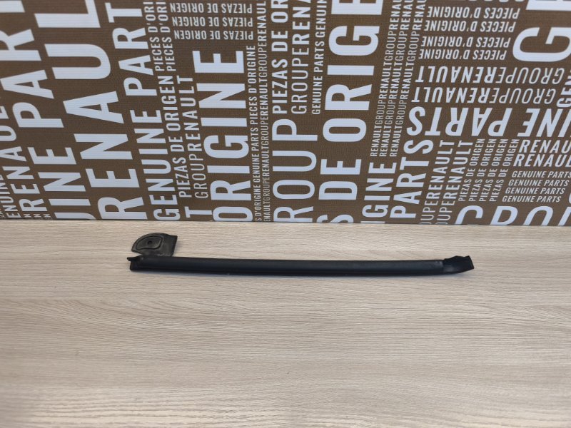 Уплотнитель двери - фото 1