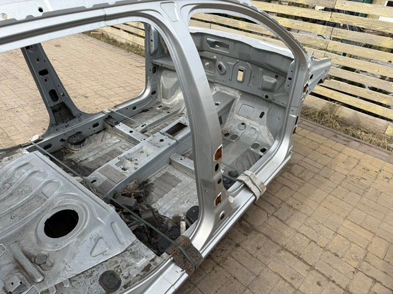 средняя стойка - фото 1