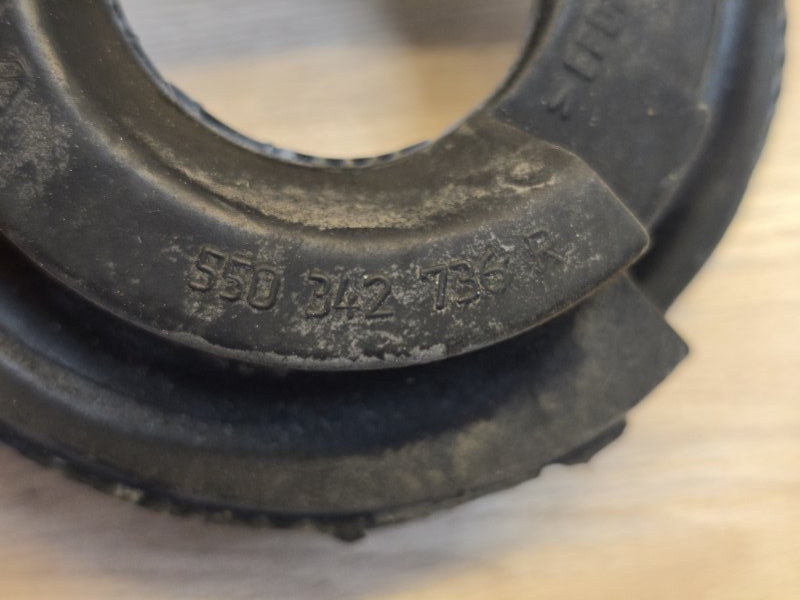 Верхняя опора    пружины - фото 9