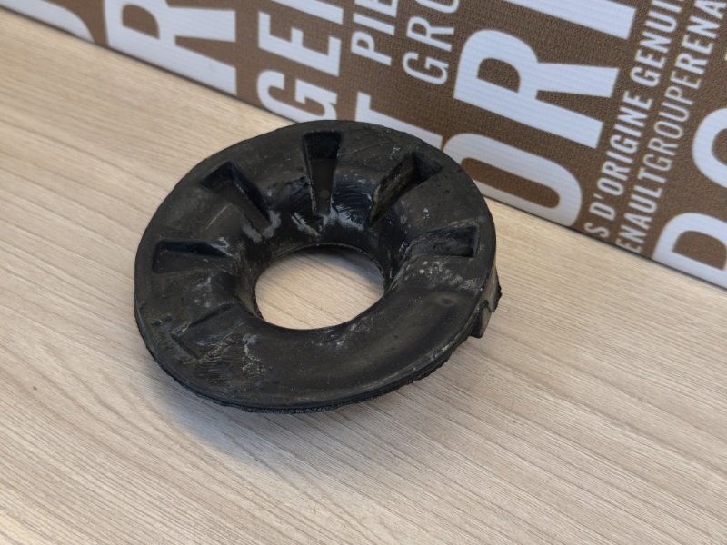 Верхняя опора    пружины - фото 4