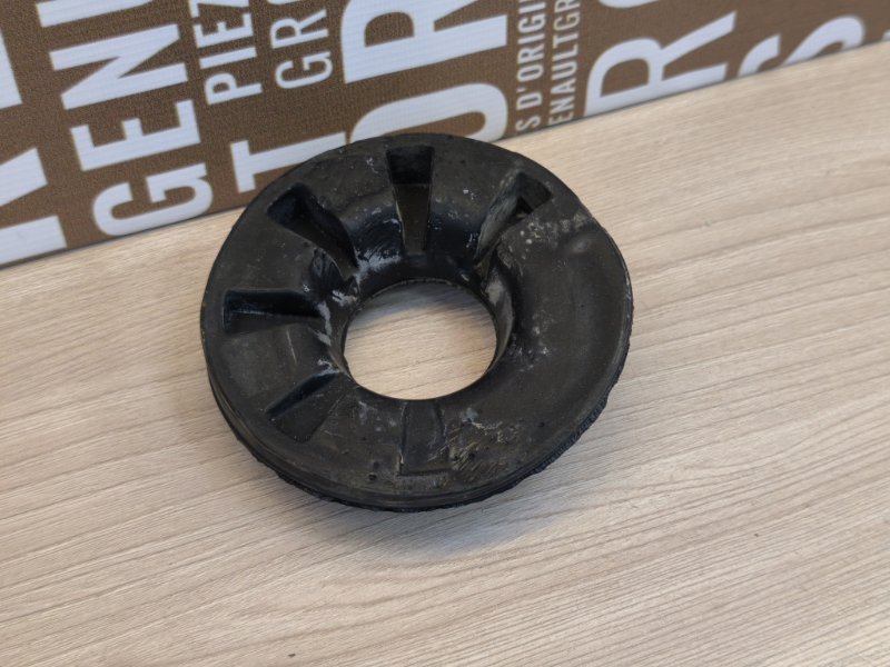 Верхняя опора    пружины - фото 5