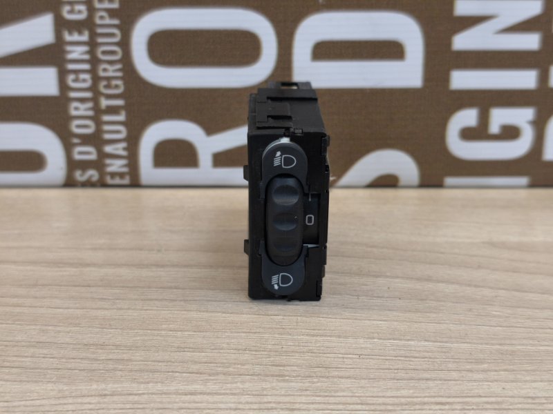 Кнопка корректора фар - фото 2