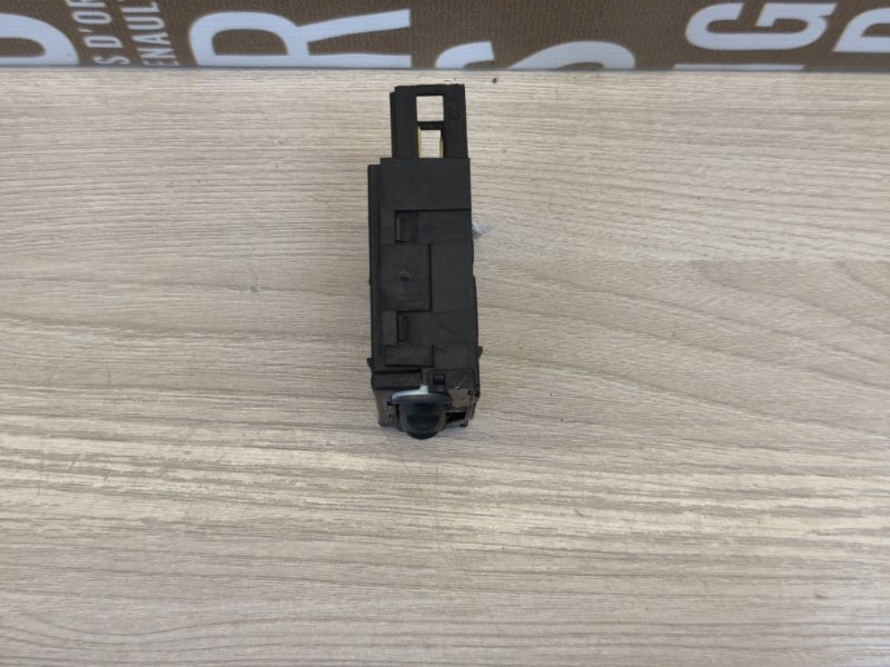 Кнопка корректора фар - фото 3