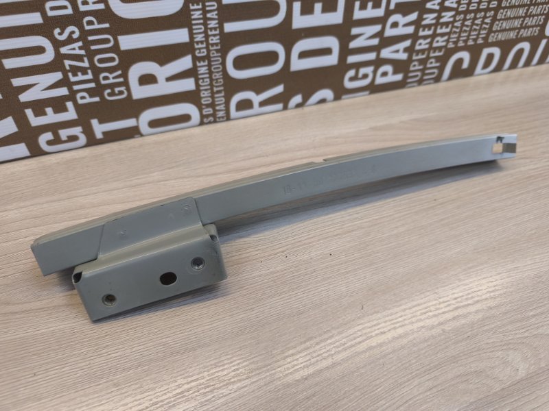 Направляющая стекла двери - фото 9