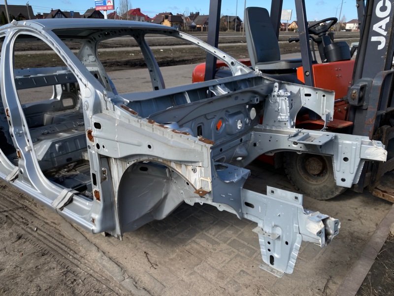 Лонжерон - фото 1