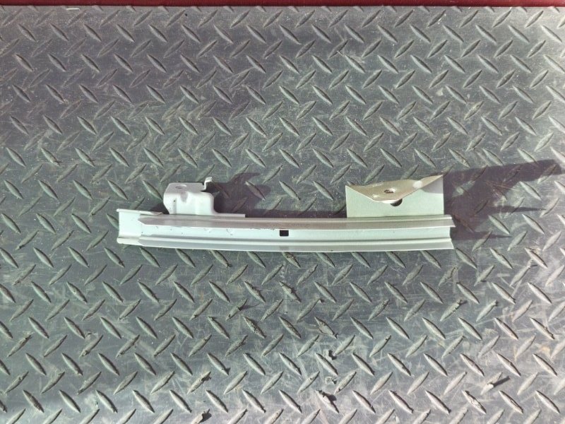 Направляющая стекла двери - фото 3