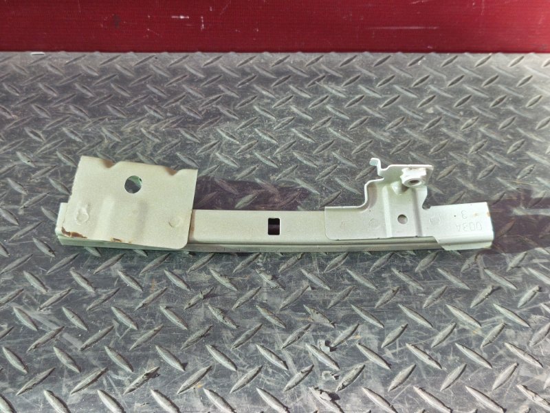 Направляющая стекла двери - фото 7