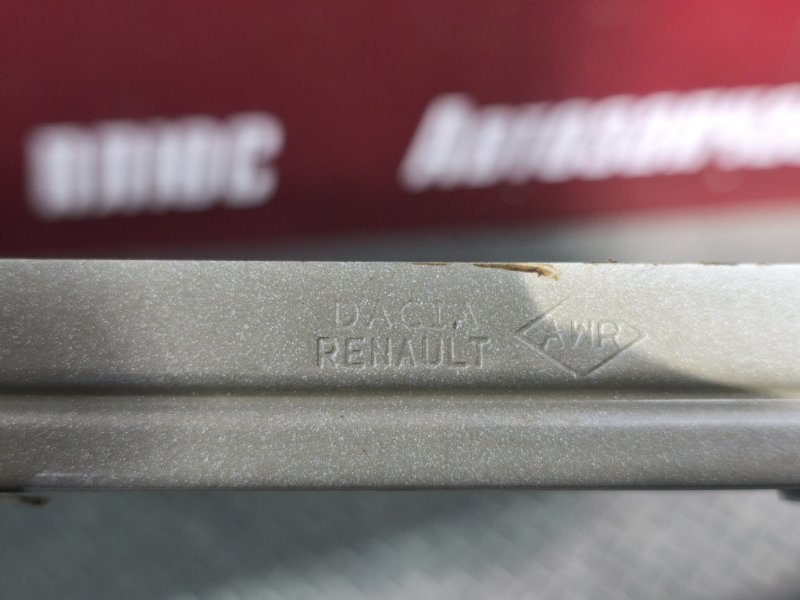 Направляющая стекла двери - фото 10