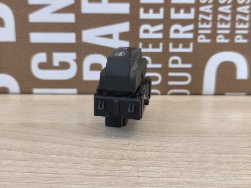 Кнопка блокировки стеклоподъемников - фото 5