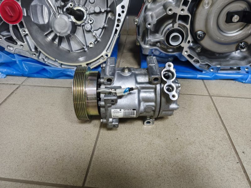 Компрессор кондиционера - фото 1