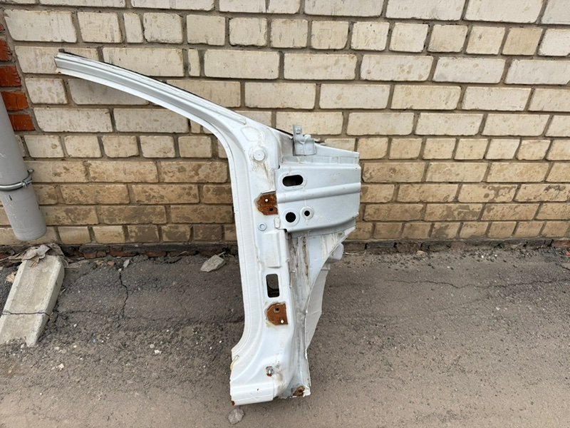 Передняя стойка кузова - фото 1