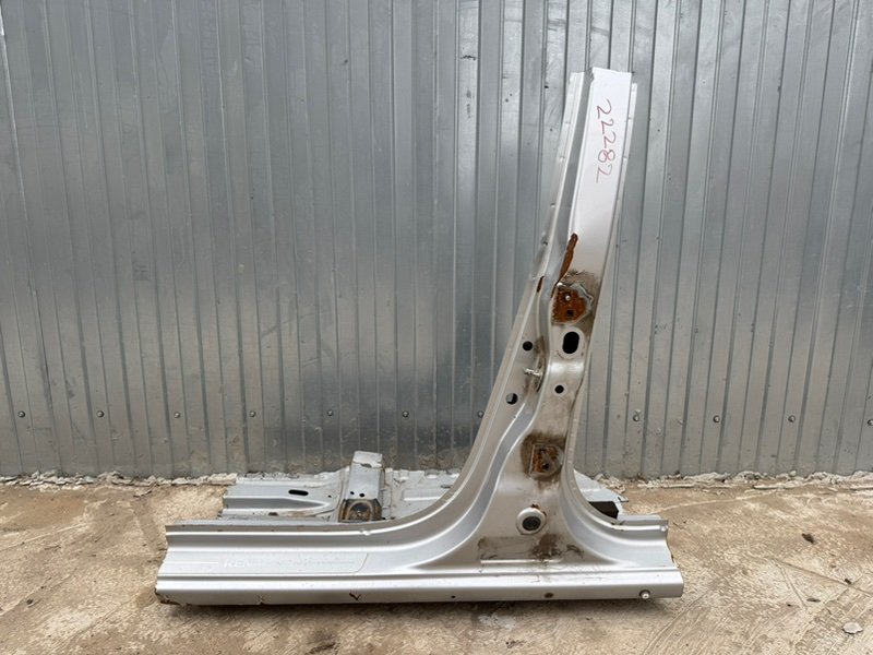 Порог   со стойкой - фото 1